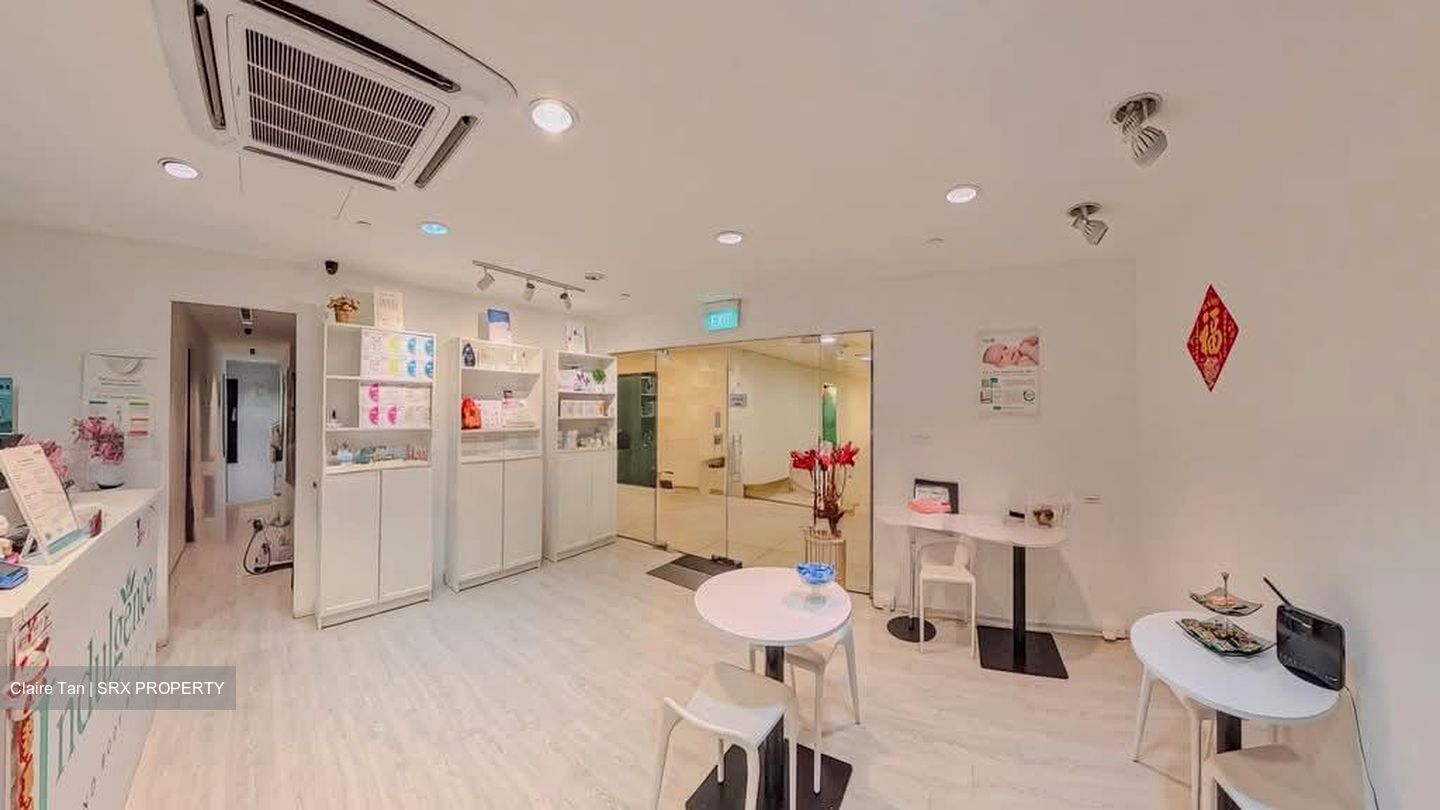 International Plaza (D2), Office #582781851